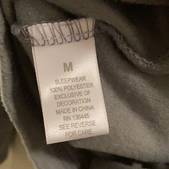 🟥🟥 Muk Luks - Long-Sleeve Sleep Shirt (NWT) Size Medium - Picture 6 of 7